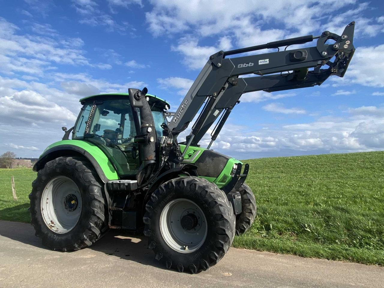 Deutz-Fahr 6150.4 Agrotron TTV - Traktor: 1 kép. Deutz-Fahr 6150.4 Agrotron TTV - Traktor: 1 kép.