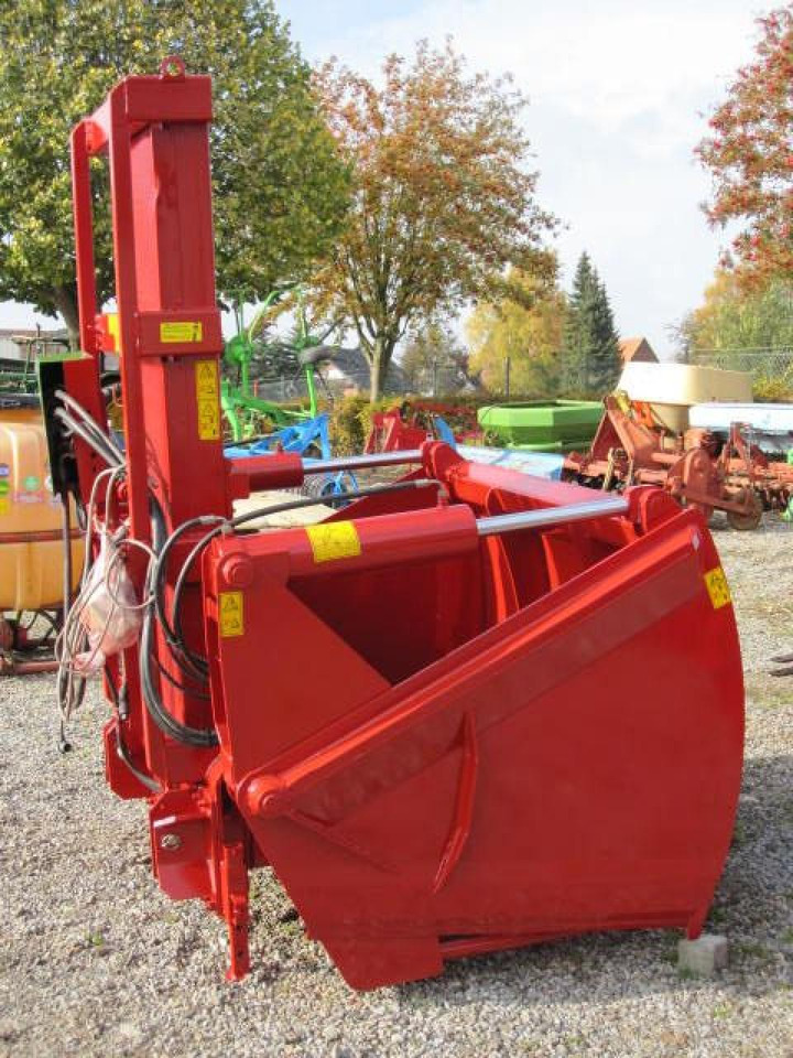 Strautmann SZ 234 Heckschneidza - Mezőgazdasági pótkocsi: 3 kép. Strautmann SZ 234 Heckschneidza - Mezőgazdasági pótkocsi: 3 kép.