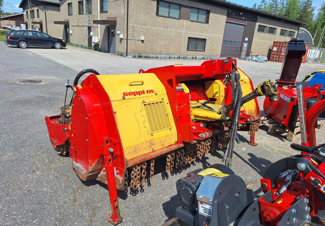 Seppi MMidisoil 250 - Erdészeti mulcsozó: 4 kép. Seppi MMidisoil 250 - Erdészeti mulcsozó: 4 kép.