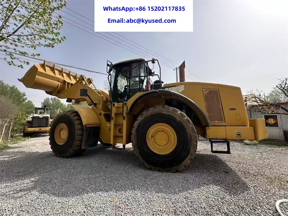 CATERPILLAR 980H 980G 988H 988G 966H 973H 966F - Gumikerekes homlokrakodó: 2 kép. CATERPILLAR 980H 980G 988H 988G 966H 973H 966F - Gumikerekes homlokrakodó: 2 kép.