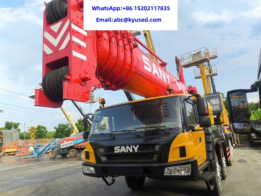 SANY STC1000C6 STC1000 100Ton 130ton 160ton mobile crane - Autódaru: 3 kép. SANY STC1000C6 STC1000 100Ton 130ton 160ton mobile crane - Autódaru: 3 kép.