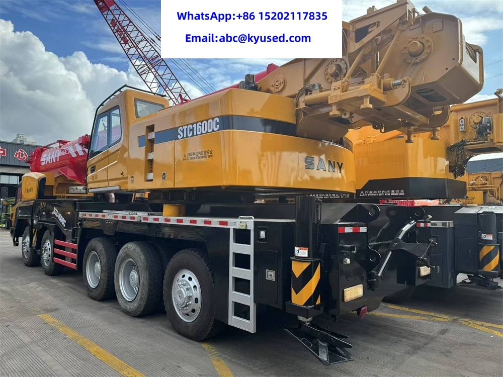 SANY STC1000C6 STC1000 100Ton 130ton 160ton mobile crane - Autódaru: 4 kép. SANY STC1000C6 STC1000 100Ton 130ton 160ton mobile crane - Autódaru: 4 kép.