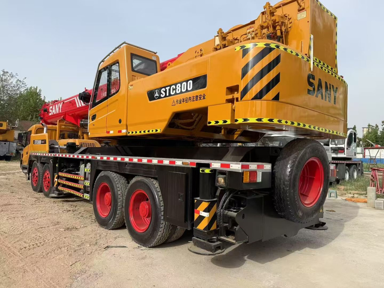 SANY STC800 STC800E STC800T STC80T5 STC800H STC750 75 ton 80ton truck crane - Autódaru: 3 kép. SANY STC800 STC800E STC800T STC80T5 STC800H STC750 75 ton 80ton truck crane - Autódaru: 3 kép.