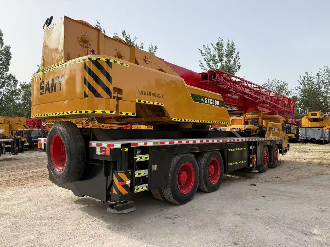 SANY STC800 STC800E STC800T STC80T5 STC800H STC750 75 ton 80ton truck crane - Autódaru: 4 kép. SANY STC800 STC800E STC800T STC80T5 STC800H STC750 75 ton 80ton truck crane - Autódaru: 4 kép.