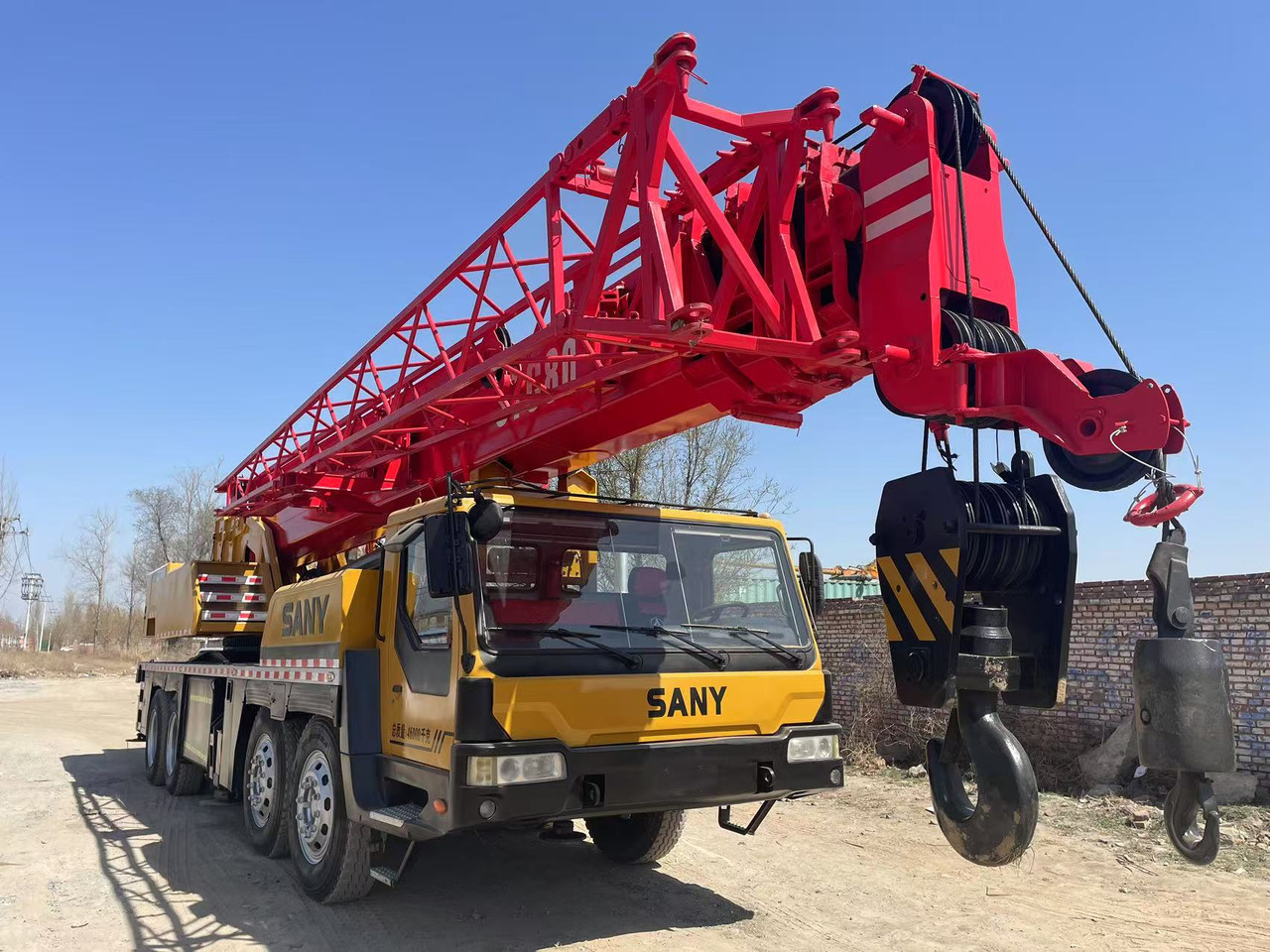 SANY STC800 STC800E STC800T STC80T5 STC800H STC750 75 ton 80ton truck crane - Autódaru: 3 kép. SANY STC800 STC800E STC800T STC80T5 STC800H STC750 75 ton 80ton truck crane - Autódaru: 3 kép.