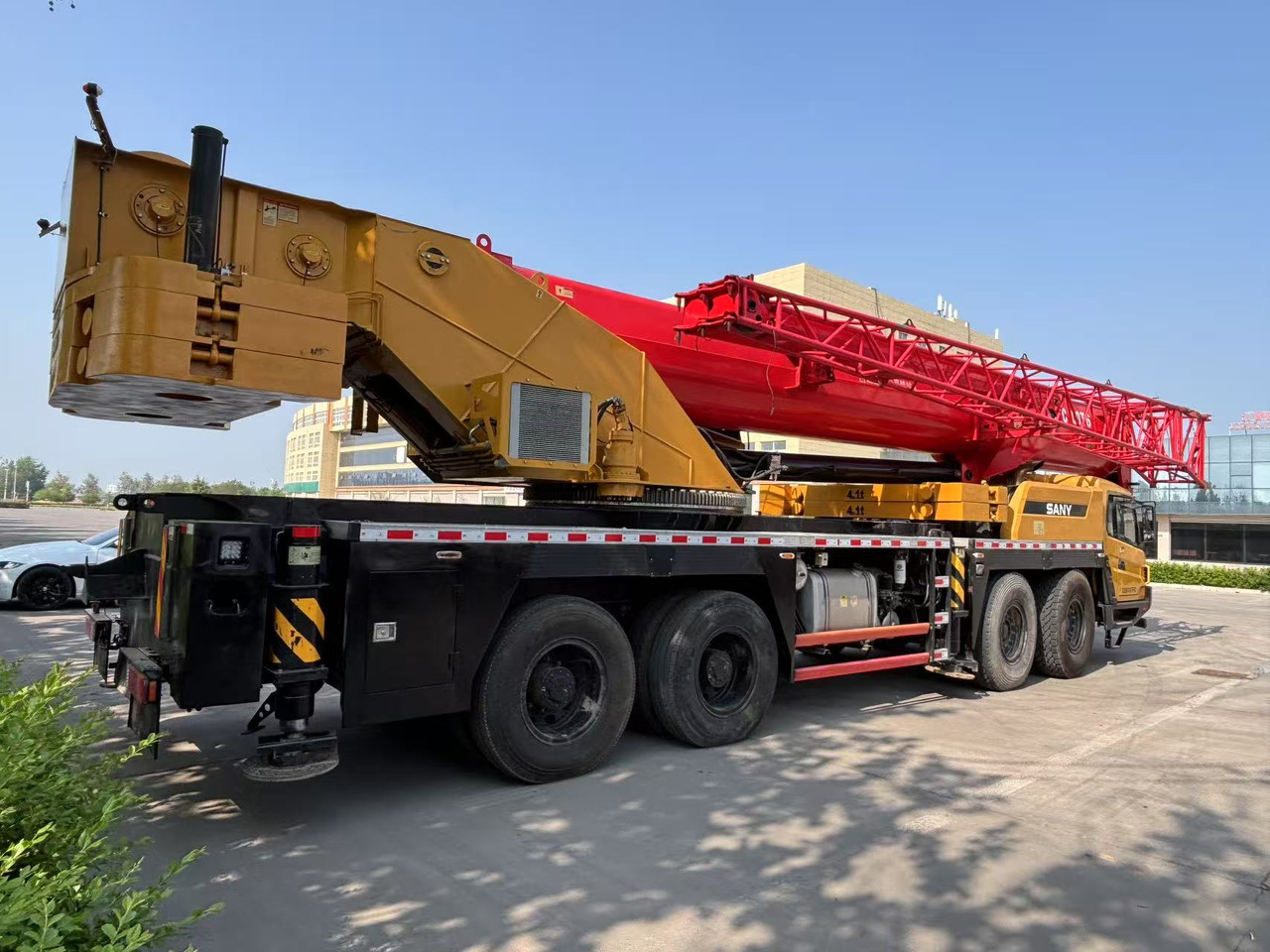SANY STC800T6 STC80T6 STC800T5 STC80T5 80ton truck crane - Autódaru: 4 kép. SANY STC800T6 STC80T6 STC800T5 STC80T5 80ton truck crane - Autódaru: 4 kép.