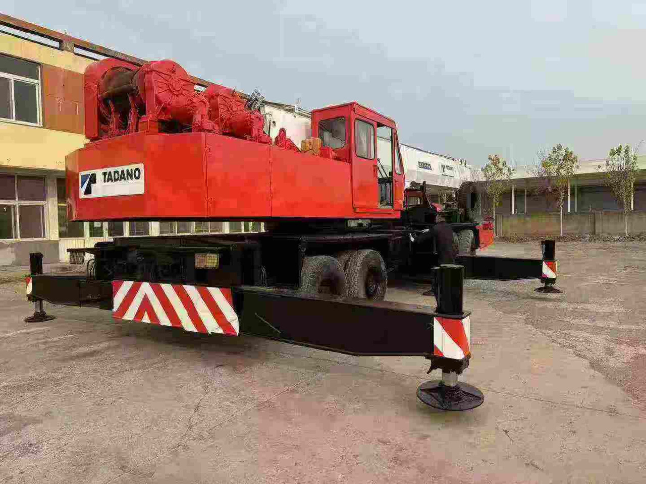 TADANO TG700E TG500E TL300E TL250E TG1000E 25ton 30ton 50ton 70ton 100ton - Autódaru: 5 kép. TADANO TG700E TG500E TL300E TL250E TG1000E 25ton 30ton 50ton 70ton 100ton - Autódaru: 5 kép.
