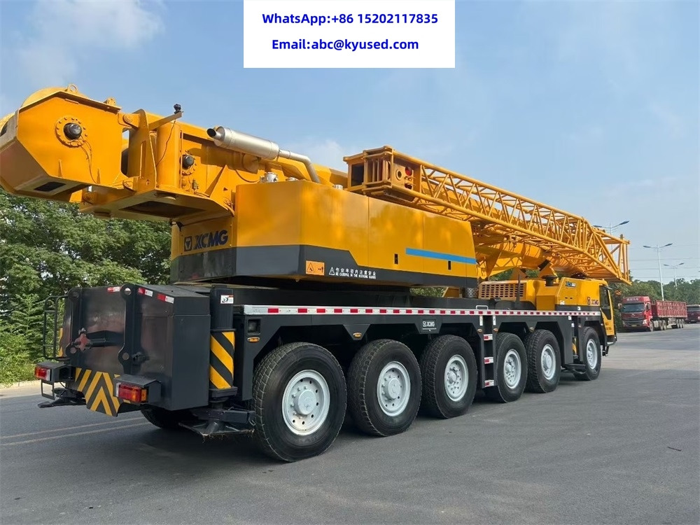 XCMG QAY160 XCA160 QY160 XCT160 150T 160T 180T 200T CRANE - Autódaru: 3 kép. XCMG QAY160 XCA160 QY160 XCT160 150T 160T 180T 200T CRANE - Autódaru: 3 kép.