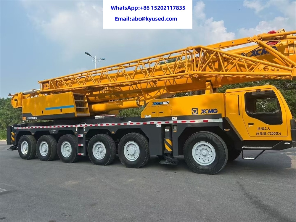 XCMG QAY160 XCA160 QY160 XCT160 150T 160T 180T 200T CRANE - Autódaru: 2 kép. XCMG QAY160 XCA160 QY160 XCT160 150T 160T 180T 200T CRANE - Autódaru: 2 kép.