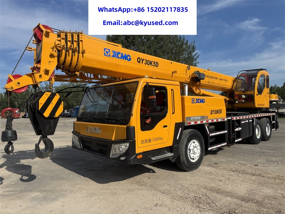XCMG QY30K5D QY30K 30ton - Autódaru: 1 kép. XCMG QY30K5D QY30K 30ton - Autódaru: 1 kép.
