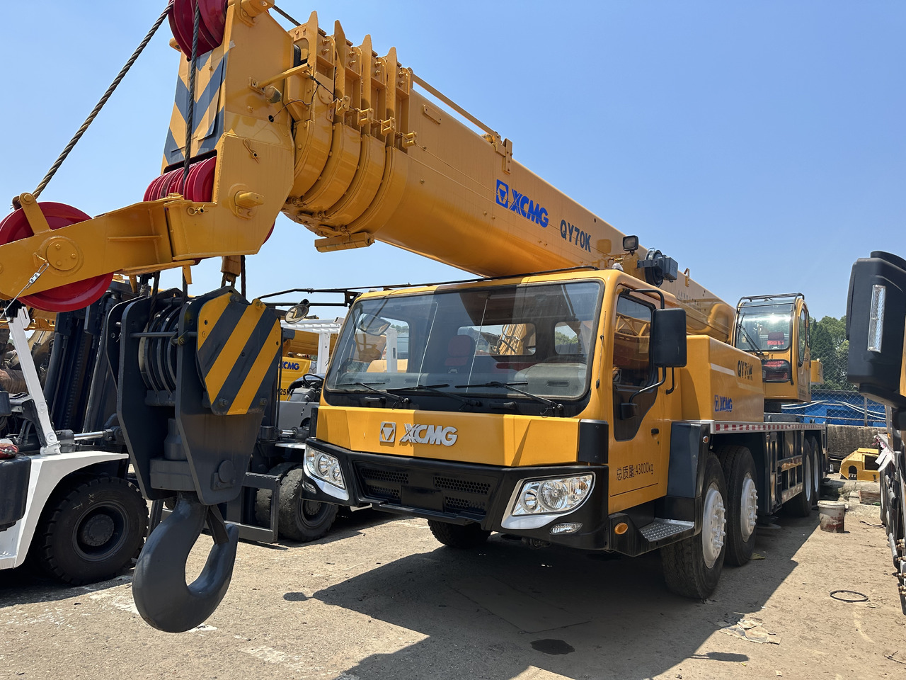 XCMG QY70K-1 QY70K QY80K 70ton 80ton Used Truck Mobile Crane - Autódaru: 1 kép. XCMG QY70K-1 QY70K QY80K 70ton 80ton Used Truck Mobile Crane - Autódaru: 1 kép.