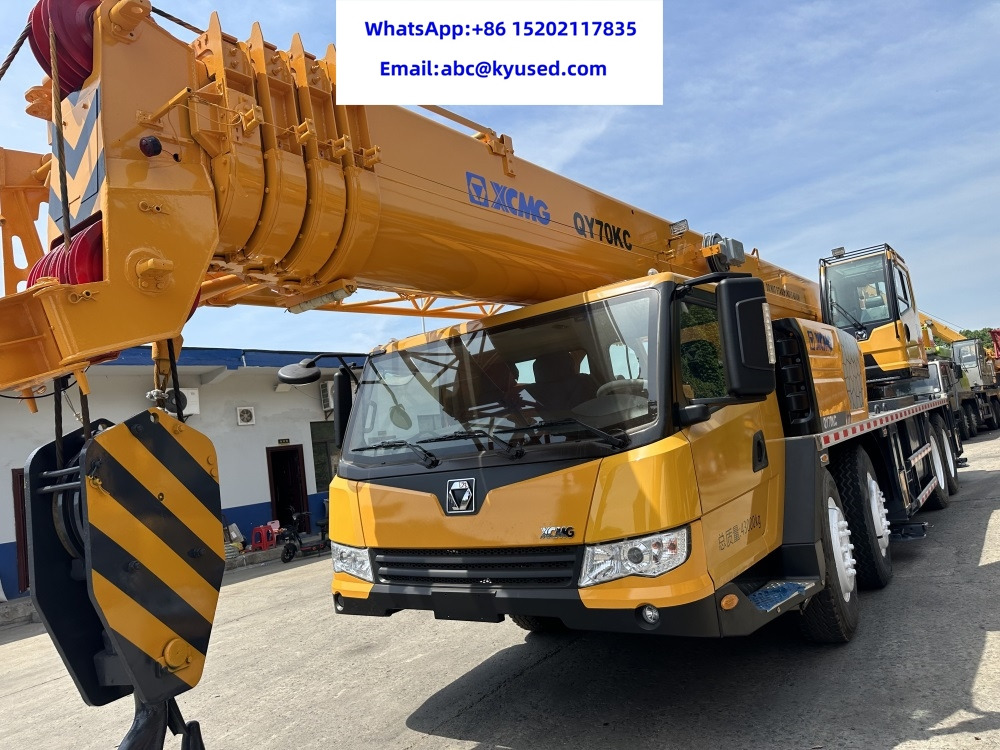 XCMG QY70KC XCT70 QY70K-1 QY70K QY75K QY70KA XCT75 70ton 75ton truck crane - Autódaru: 1 kép. XCMG QY70KC XCT70 QY70K-1 QY70K QY75K QY70KA XCT75 70ton 75ton truck crane - Autódaru: 1 kép.