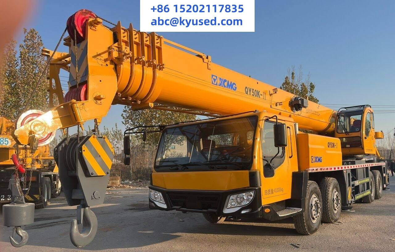 XCMG XCT50 - Autódaru: 4 kép. XCMG XCT50 - Autódaru: 4 kép.