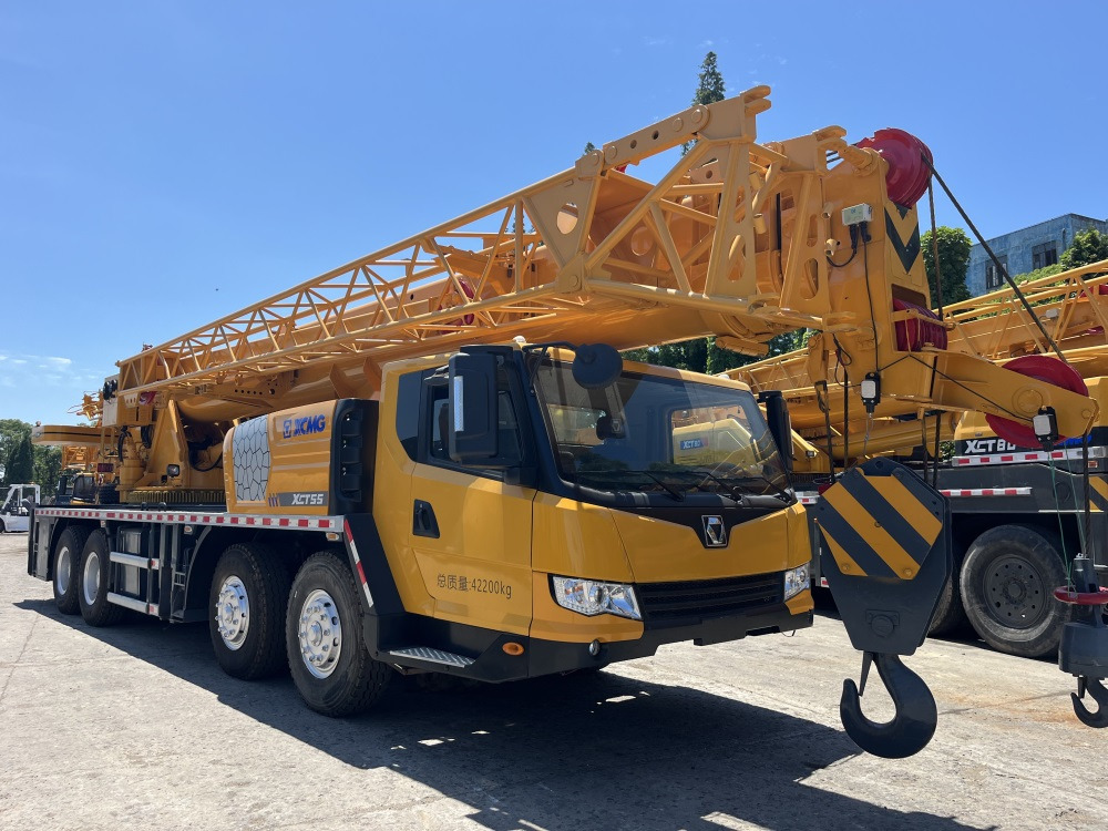 XCMG XCT55 XCT50 QY50KC QY50KA QY50K-II 25 ton 35 ton 40 ton 55 ton 50 ton 60 ton xcmg truck crane - Autódaru: 2 kép. XCMG XCT55 XCT50 QY50KC QY50KA QY50K-II 25 ton 35 ton 40 ton 55 ton 50 ton 60 ton xcmg truck crane - Autódaru: 2 kép.
