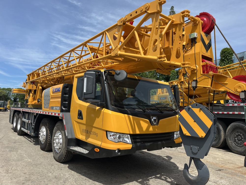 XCMG XCT55 XCT50 QY50KC QY50KA QY50K-II 25 ton 35 ton 40 ton 55 ton 50 ton truck crane - Autódaru: 2 kép. XCMG XCT55 XCT50 QY50KC QY50KA QY50K-II 25 ton 35 ton 40 ton 55 ton 50 ton truck crane - Autódaru: 2 kép.