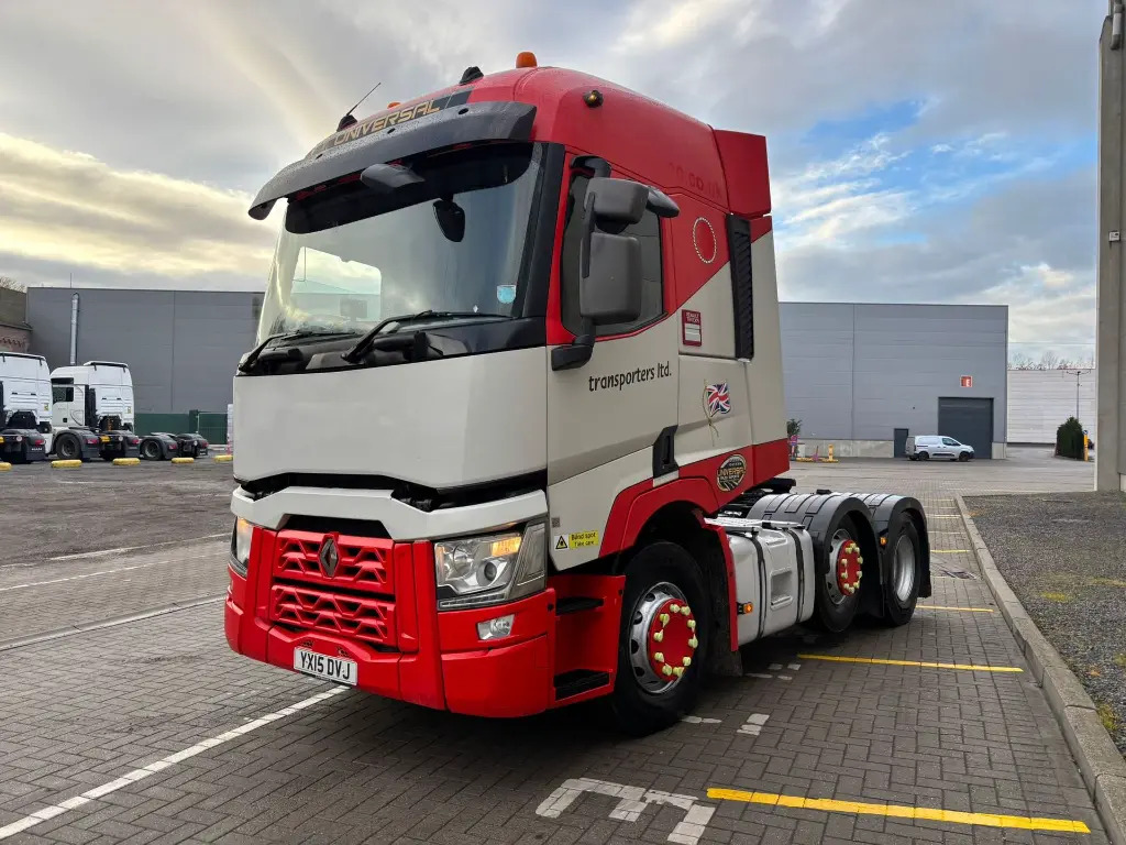 Renault T 460 6x2 PTO - RHD (DVJ) - Nyergesvontató: 2 kép. Renault T 460 6x2 PTO - RHD (DVJ) - Nyergesvontató: 2 kép.