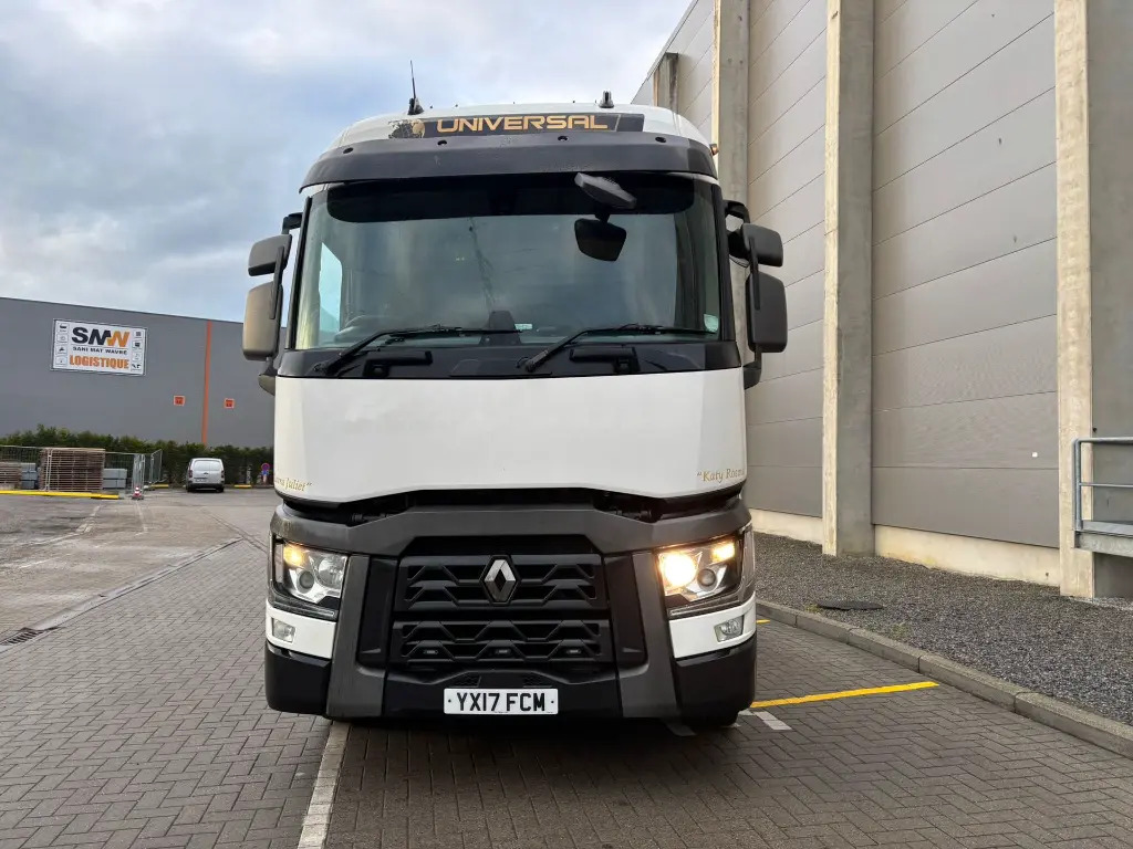 Renault T 460 6x2 - RHD (FCM) - Nyergesvontató: 5 kép. Renault T 460 6x2 - RHD (FCM) - Nyergesvontató: 5 kép.