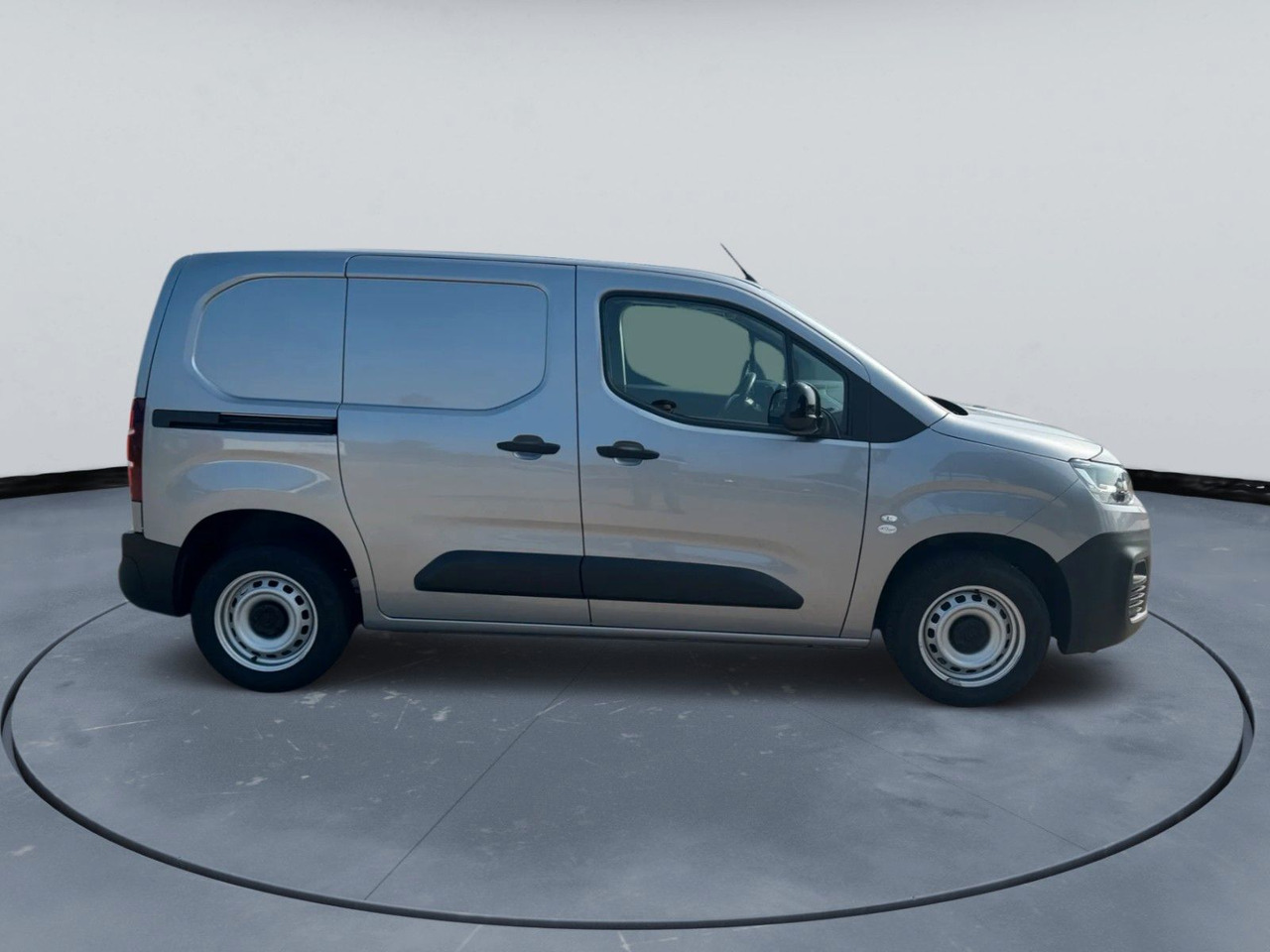 Citroën Berlingo Kasten Club | Klima, 3 Sitzer, Durchlad - Kisbusz: 3 kép. Citroën Berlingo Kasten Club | Klima, 3 Sitzer, Durchlad - Kisbusz: 3 kép.