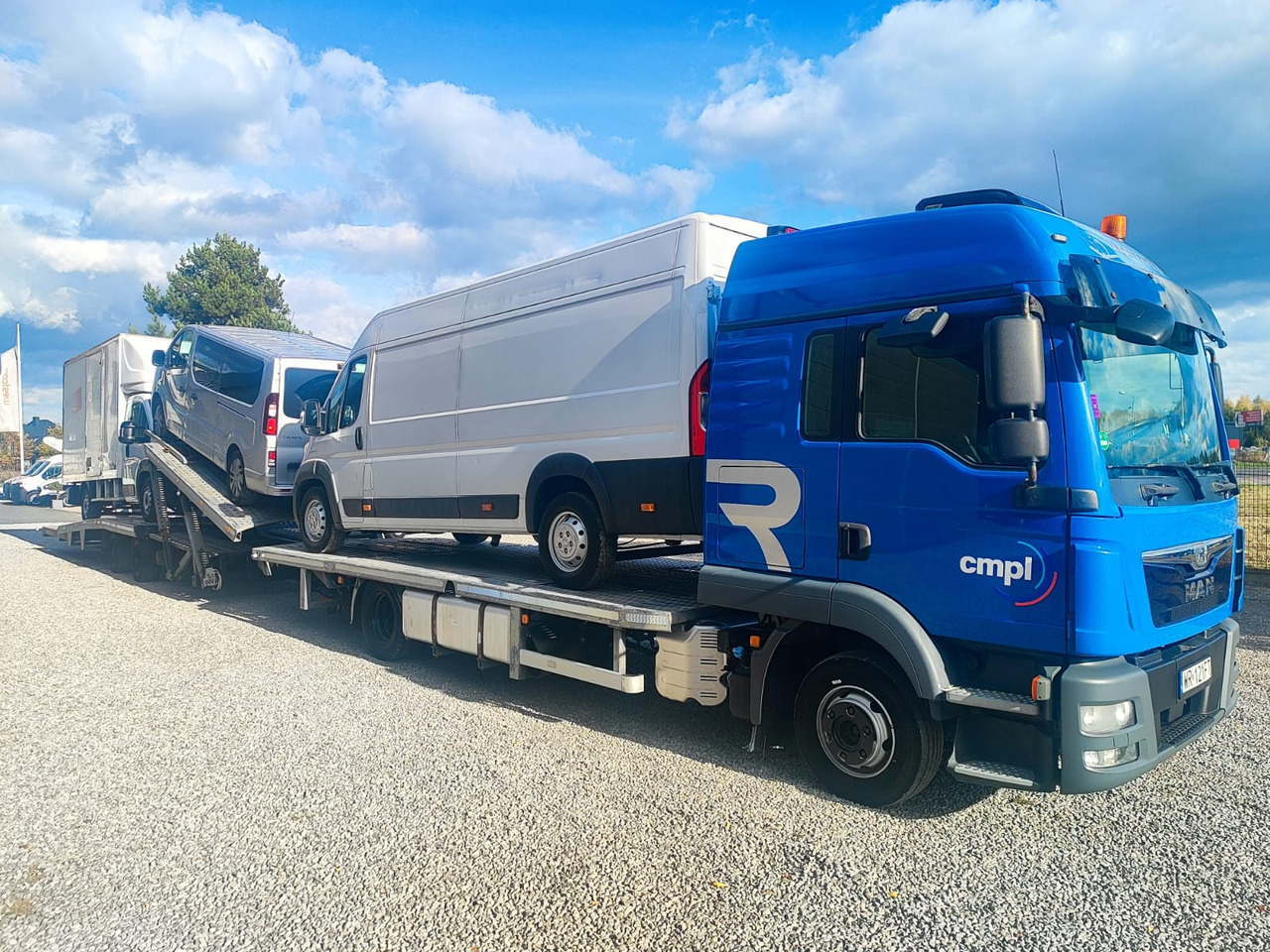 MAN TGL - Autószállító teherautó: 3 kép. MAN TGL - Autószállító teherautó: 3 kép.