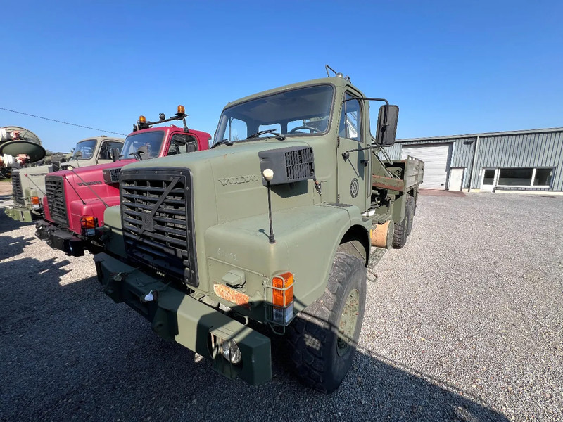 Volvo N 10 6X6 - FASSI 8TM CRANE (4x in stock) - Teherautó, Darus autó: 2 kép. Volvo N 10 6X6 - FASSI 8TM CRANE (4x in stock) - Teherautó, Darus autó: 2 kép.