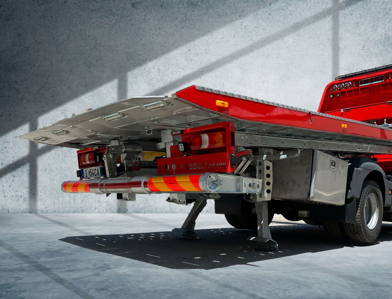 Mercedes-Benz Arocs NEW T-REX Mercedes Arocs silver - Vontató: 2 kép. Mercedes-Benz Arocs NEW T-REX Mercedes Arocs silver - Vontató: 2 kép.