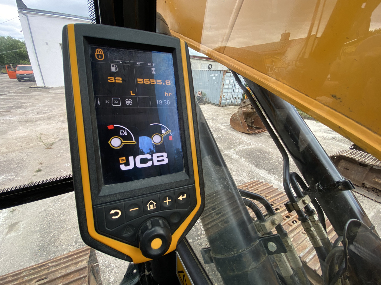 Lánctalpas kotró JCB JS 210: 28 kép. Lánctalpas kotró JCB JS 210: 28 kép.