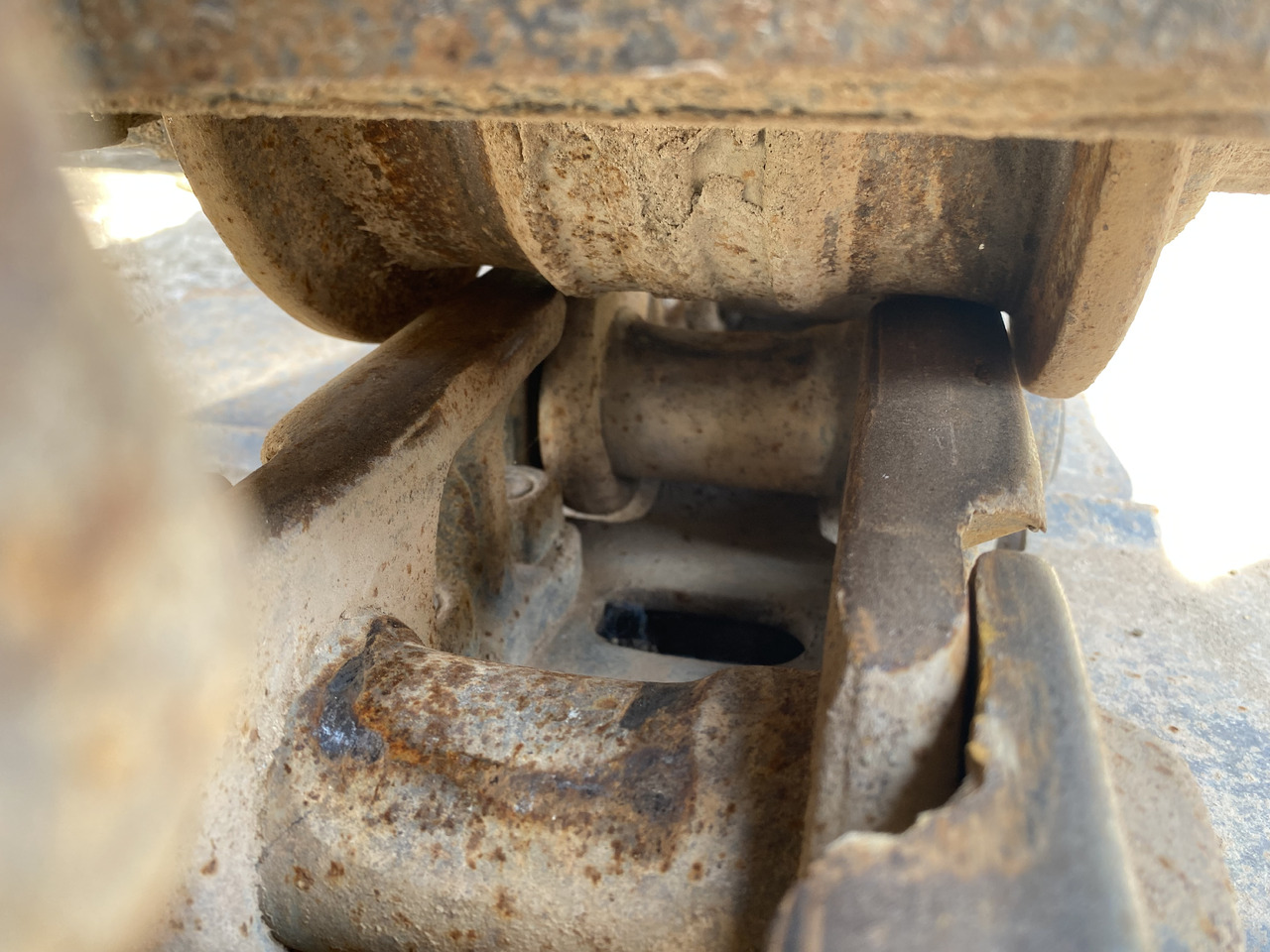 JCB JS131 - Lánctalpas kotró: 5 kép. JCB JS131 - Lánctalpas kotró: 5 kép.