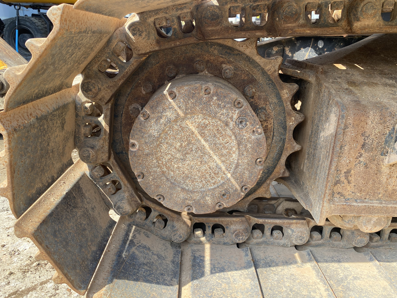 JCB JS131 - Lánctalpas kotró: 4 kép. JCB JS131 - Lánctalpas kotró: 4 kép.