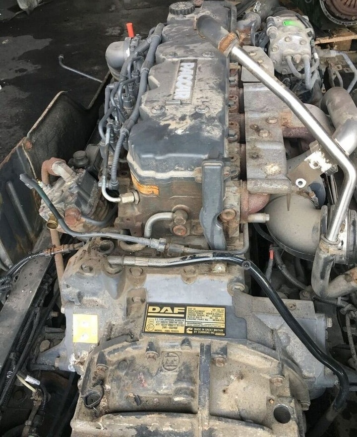 DAF GR165 U2 DAF Lf45 - Motor - Teherautó: 2 kép. DAF GR165 U2 DAF Lf45 - Motor - Teherautó: 2 kép.
