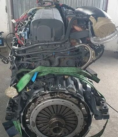 DAF MX340H1 DAF XF106 truck - Motor - Teherautó: 2 kép. DAF MX340H1 DAF XF106 truck - Motor - Teherautó: 2 kép.