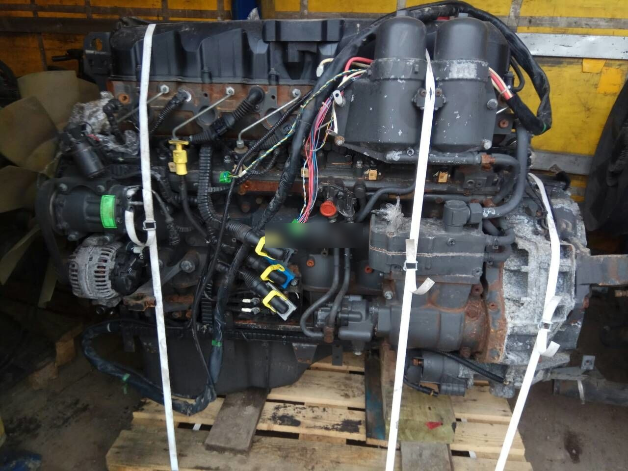 DAF Paccar 460 E5 MX340U1 DAF XF 105 460 E5 - Motor - Teherautó: 1 kép. DAF Paccar 460 E5 MX340U1 DAF XF 105 460 E5 - Motor - Teherautó: 1 kép.
