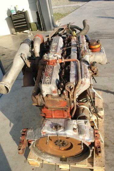 IVECO Eurotech 8460.41N IVECO EuroTech - Motor - Teherautó: 4 kép. IVECO Eurotech 8460.41N IVECO EuroTech - Motor - Teherautó: 4 kép.