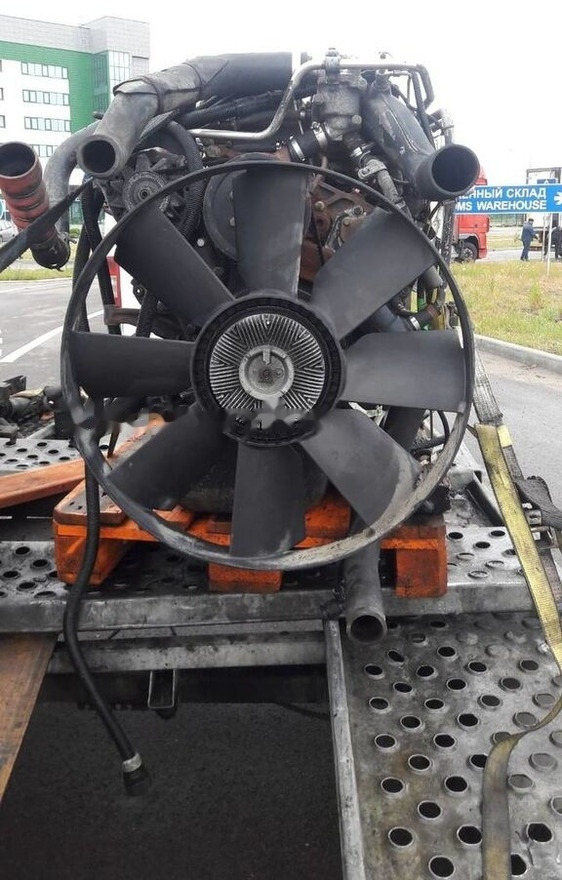 MAN D0826 LF15 MAN M 2000 M - Motor - Teherautó: 2 kép. MAN D0826 LF15 MAN M 2000 M - Motor - Teherautó: 2 kép.
