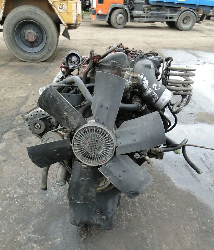 MAN D2865 LF05 MAN F90, F2000 - Motor - Teherautó: 2 kép. MAN D2865 LF05 MAN F90, F2000 - Motor - Teherautó: 2 kép.