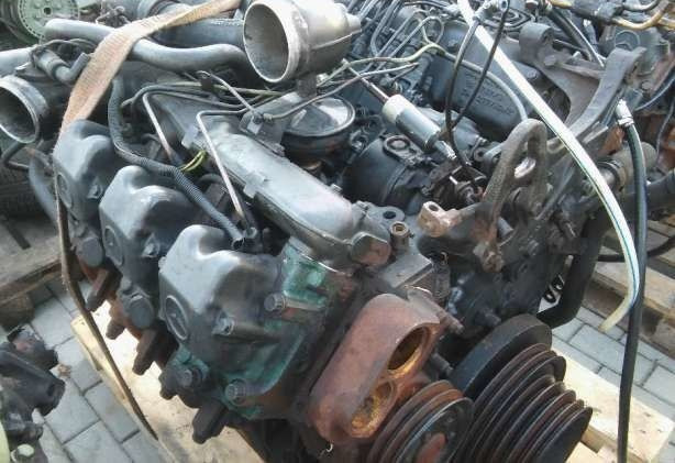 Mercedes-Benz OM401LA V6 E2 Mercedes-Benz ACTROS MP1 - Motor - Teherautó: 2 kép. Mercedes-Benz OM401LA V6 E2 Mercedes-Benz ACTROS MP1 - Motor - Teherautó: 2 kép.