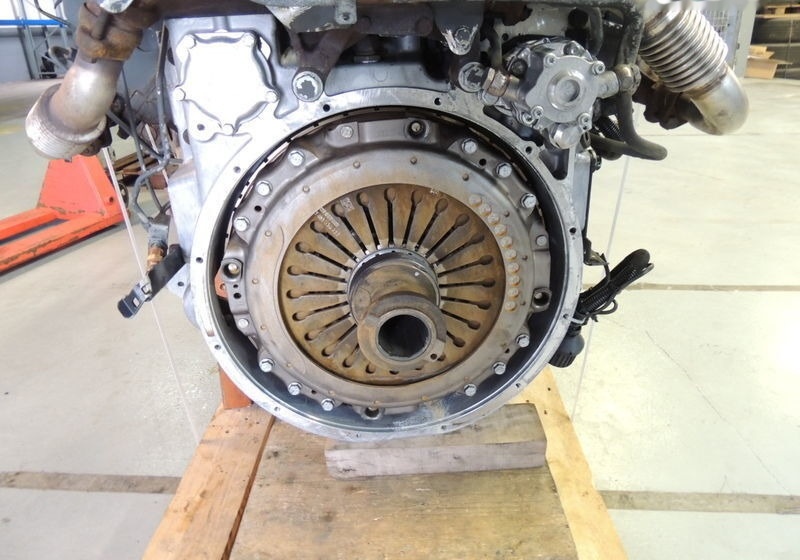 Mercedes-Benz OM501LA 400 E2 Mercedes-Benz ACTROS MP2 - Motor - Teherautó: 4 kép. Mercedes-Benz OM501LA 400 E2 Mercedes-Benz ACTROS MP2 - Motor - Teherautó: 4 kép.