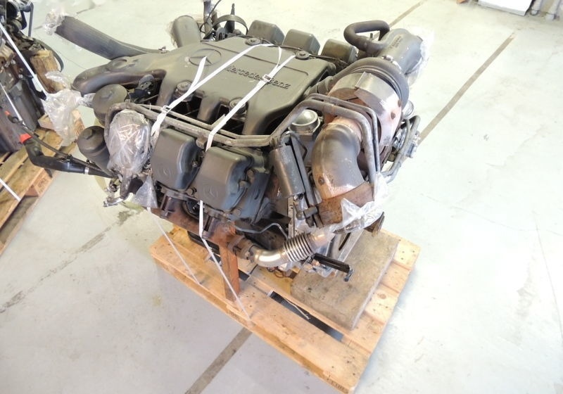 Mercedes-Benz OM501LA 400 E2 Mercedes-Benz ACTROS MP2 - Motor - Teherautó: 2 kép. Mercedes-Benz OM501LA 400 E2 Mercedes-Benz ACTROS MP2 - Motor - Teherautó: 2 kép.