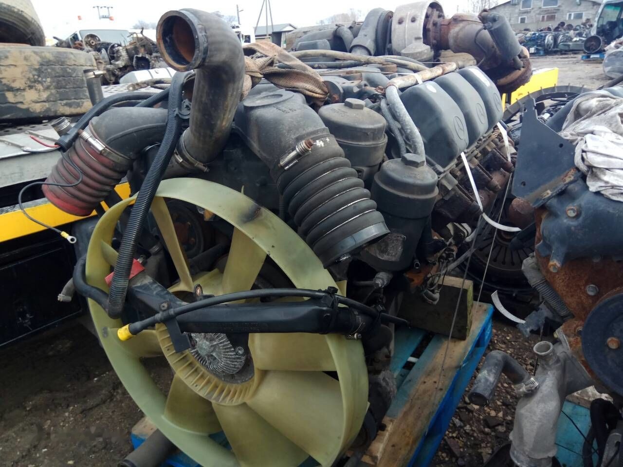 Mercedes-Benz OM501LA Mercedes-Benz ACTROS MP1 - Motor - Teherautó: 2 kép. Mercedes-Benz OM501LA Mercedes-Benz ACTROS MP1 - Motor - Teherautó: 2 kép.