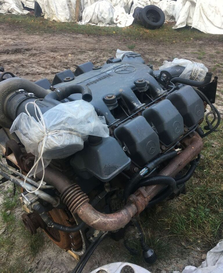 Mercedes-Benz OM501LA   Mercedes-Benz Actrosa OM 501LA truck - Motor - Teherautó: 5 kép. Mercedes-Benz OM501LA   Mercedes-Benz Actrosa OM 501LA truck - Motor - Teherautó: 5 kép.