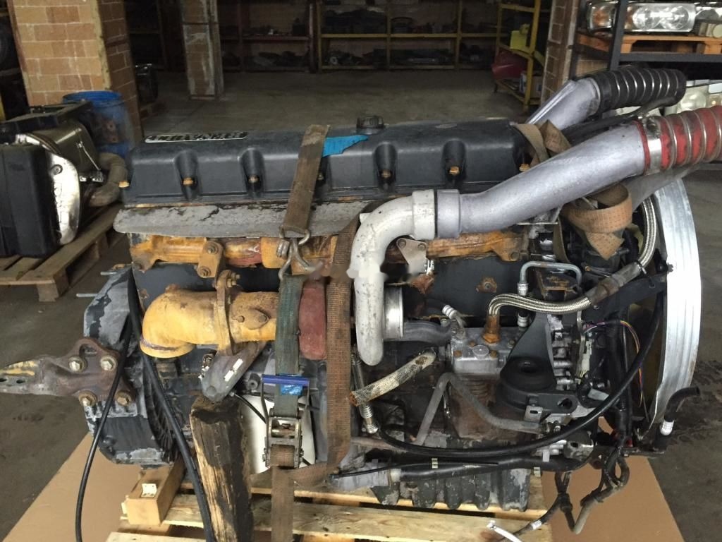 Renault PREMIUM 420 DCI - Motor - Teherautó: 1 kép. Renault PREMIUM 420 DCI - Motor - Teherautó: 1 kép.