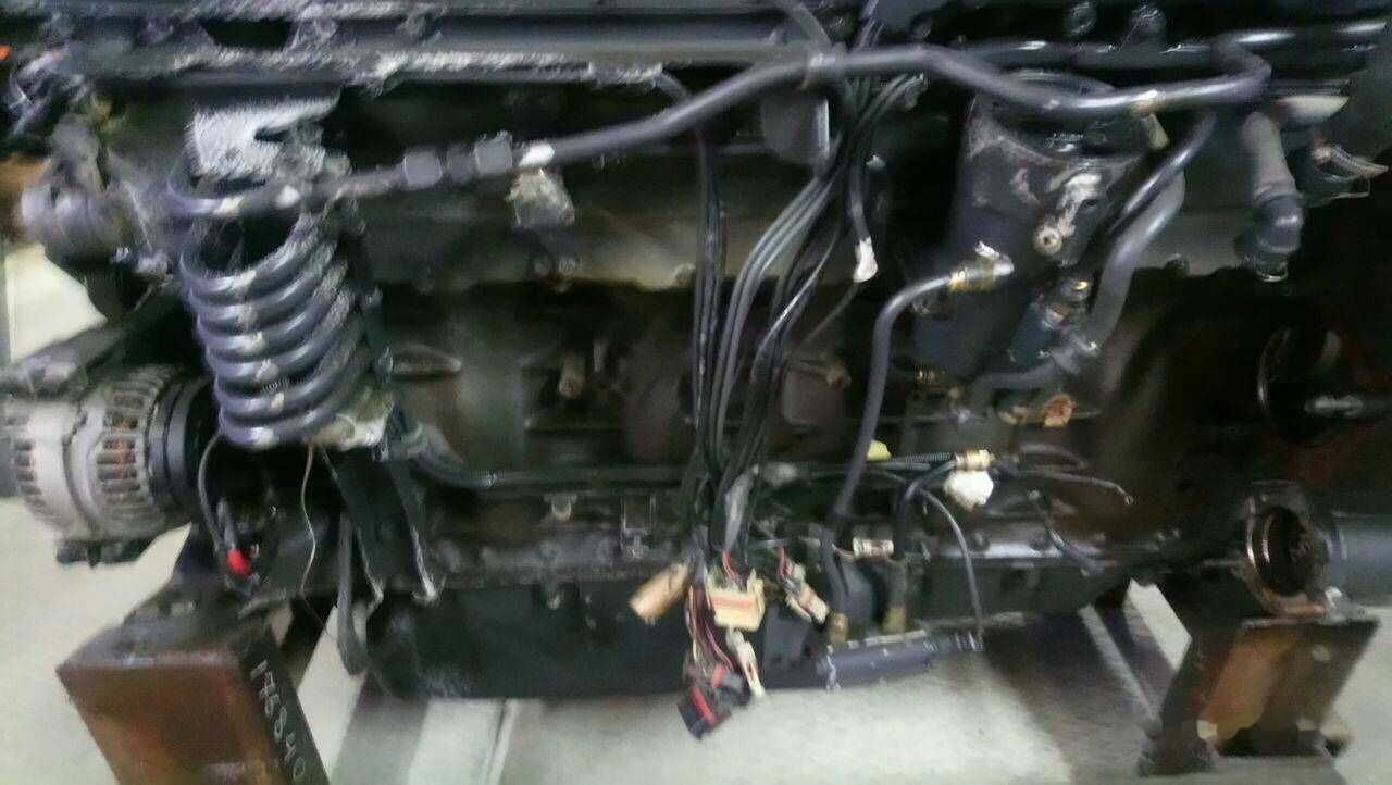 Scania DC1108 PDE 340 E3 2011 Scania - Motor - Teherautó: 4 kép. Scania DC1108 PDE 340 E3 2011 Scania - Motor - Teherautó: 4 kép.