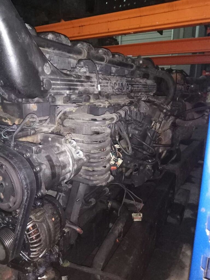 Scania DC1214 HPI Scania R 420 HPI E3 - Motor - Teherautó: 1 kép. Scania DC1214 HPI Scania R 420 HPI E3 - Motor - Teherautó: 1 kép.
