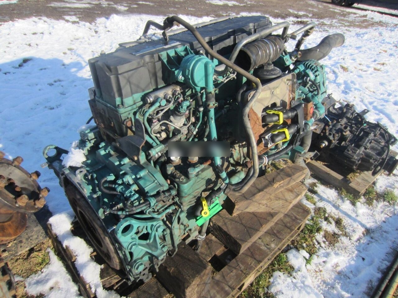 Volvo D7E 240 Volvo FL - Motor - Teherautó: 1 kép. Volvo D7E 240 Volvo FL - Motor - Teherautó: 1 kép.