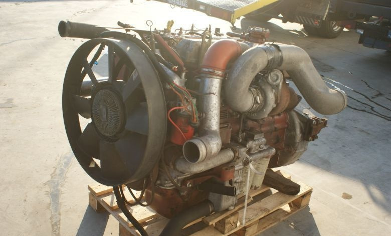 IVECO Eurotech 8460.41N IVECO EuroTech - Motor - Teherautó: 5 kép. IVECO Eurotech 8460.41N IVECO EuroTech - Motor - Teherautó: 5 kép.