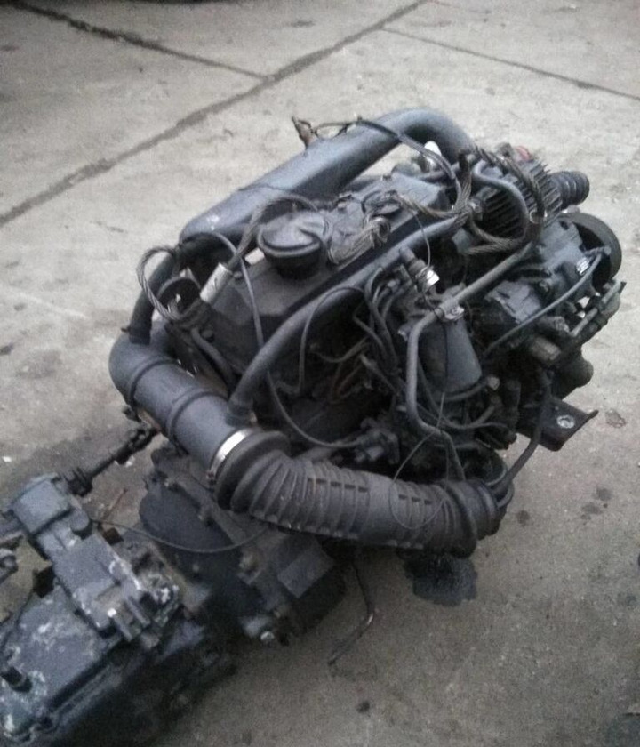 Mercedes-Benz OM364LA Mercedes-Benz - Motor - Teherautó: 2 kép. Mercedes-Benz OM364LA Mercedes-Benz - Motor - Teherautó: 2 kép.