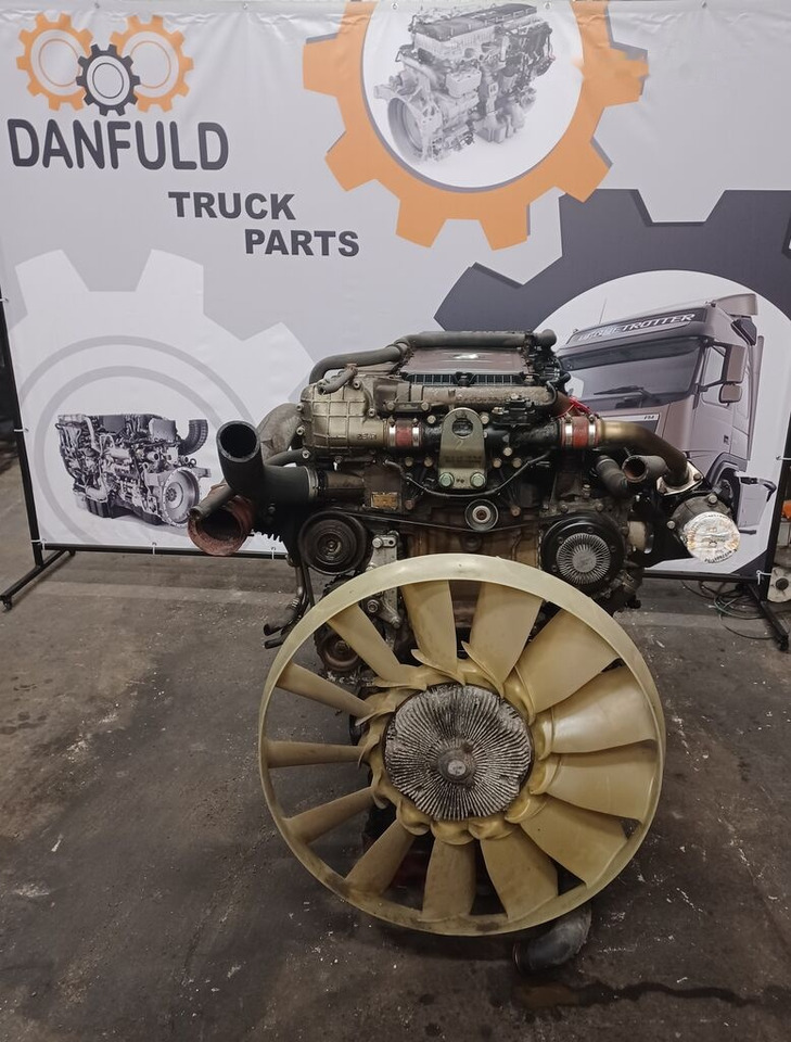 Mercedes-Benz OM471LA Mercedes-Benz ACTROS truck - Motor - Teherautó: 3 kép. Mercedes-Benz OM471LA Mercedes-Benz ACTROS truck - Motor - Teherautó: 3 kép.