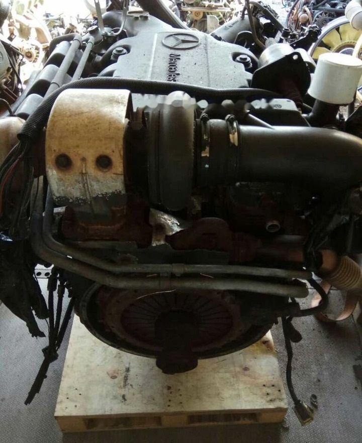 Mercedes-Benz OM501LA 435 E3 Mercedes-Benz ACTROS MP2 - Motor - Teherautó: 5 kép. Mercedes-Benz OM501LA 435 E3 Mercedes-Benz ACTROS MP2 - Motor - Teherautó: 5 kép.