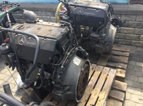 Mercedes-Benz OM904LA Mercedes-Benz truck - Motor - Teherautó: 5 kép. Mercedes-Benz OM904LA Mercedes-Benz truck - Motor - Teherautó: 5 kép.