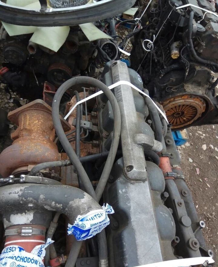 Renault MACK 430 Renault MAGNUM - Motor - Teherautó: 4 kép. Renault MACK 430 Renault MAGNUM - Motor - Teherautó: 4 kép.