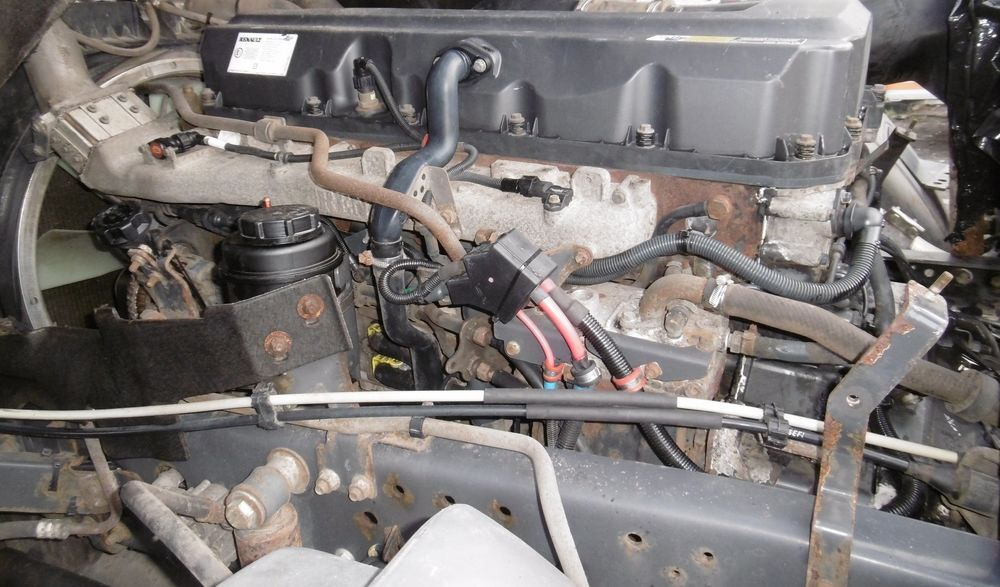 Renault Premium DXI 11 E3 - Motor - Teherautó: 3 kép. Renault Premium DXI 11 E3 - Motor - Teherautó: 3 kép.